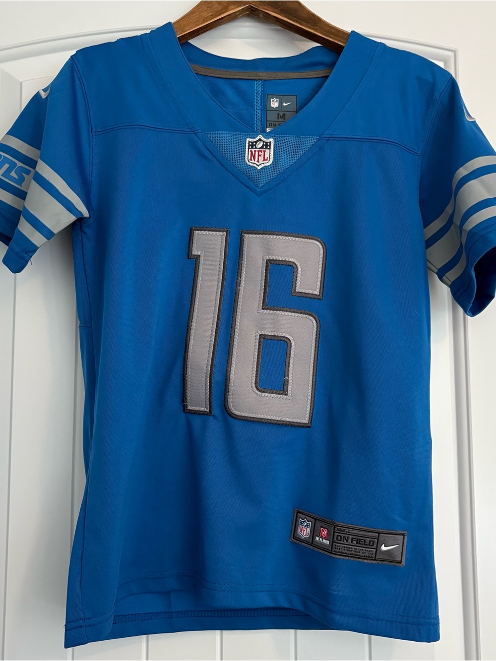 Nike Detroit Lions Goff #16 Blue and Silver Football Jersey Youth Medium 10-12
